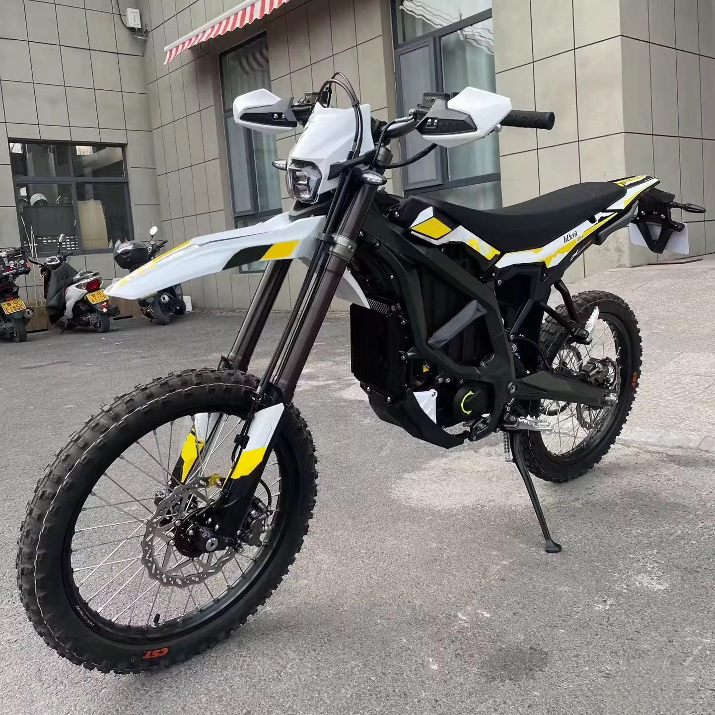 Black Super Bee 74V 12500W 55Ah 长续航越野电动车